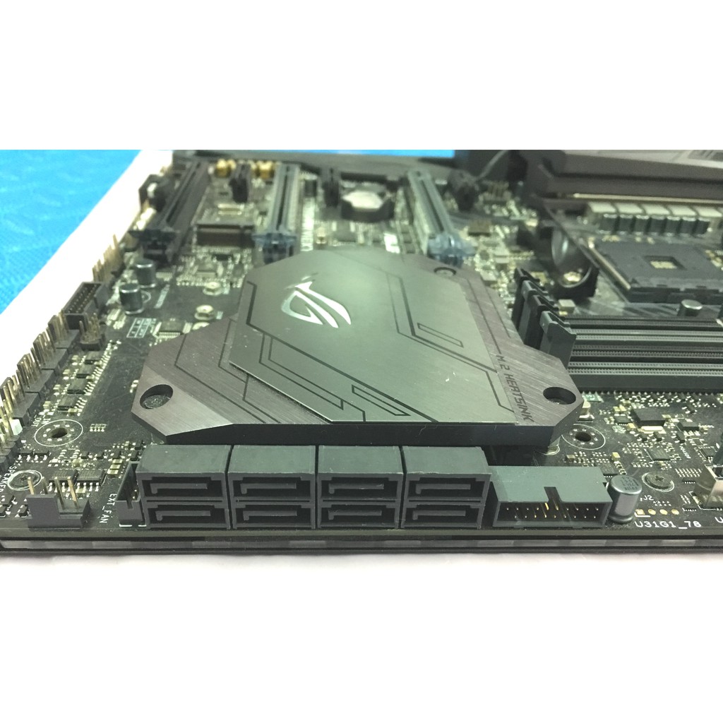 [Hàng nhập Mỹ] Asus Crosshair VI Extreme Mainboard - Bo mạch chủ nền tảng AMD socket AM4