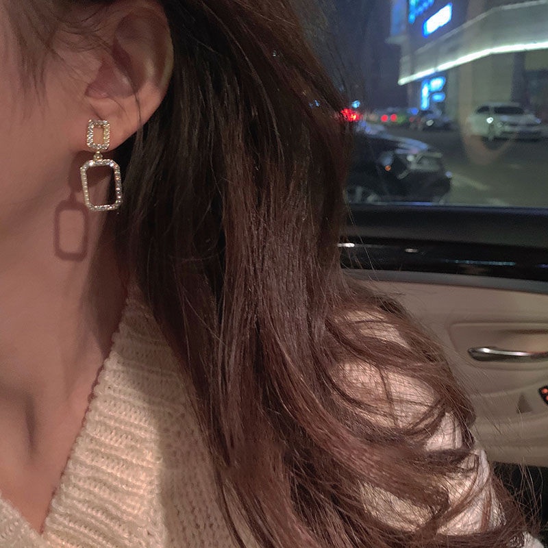 Đôi Bông Tai Hình Vuông Đính Đá Thời Trang Cho Nữ