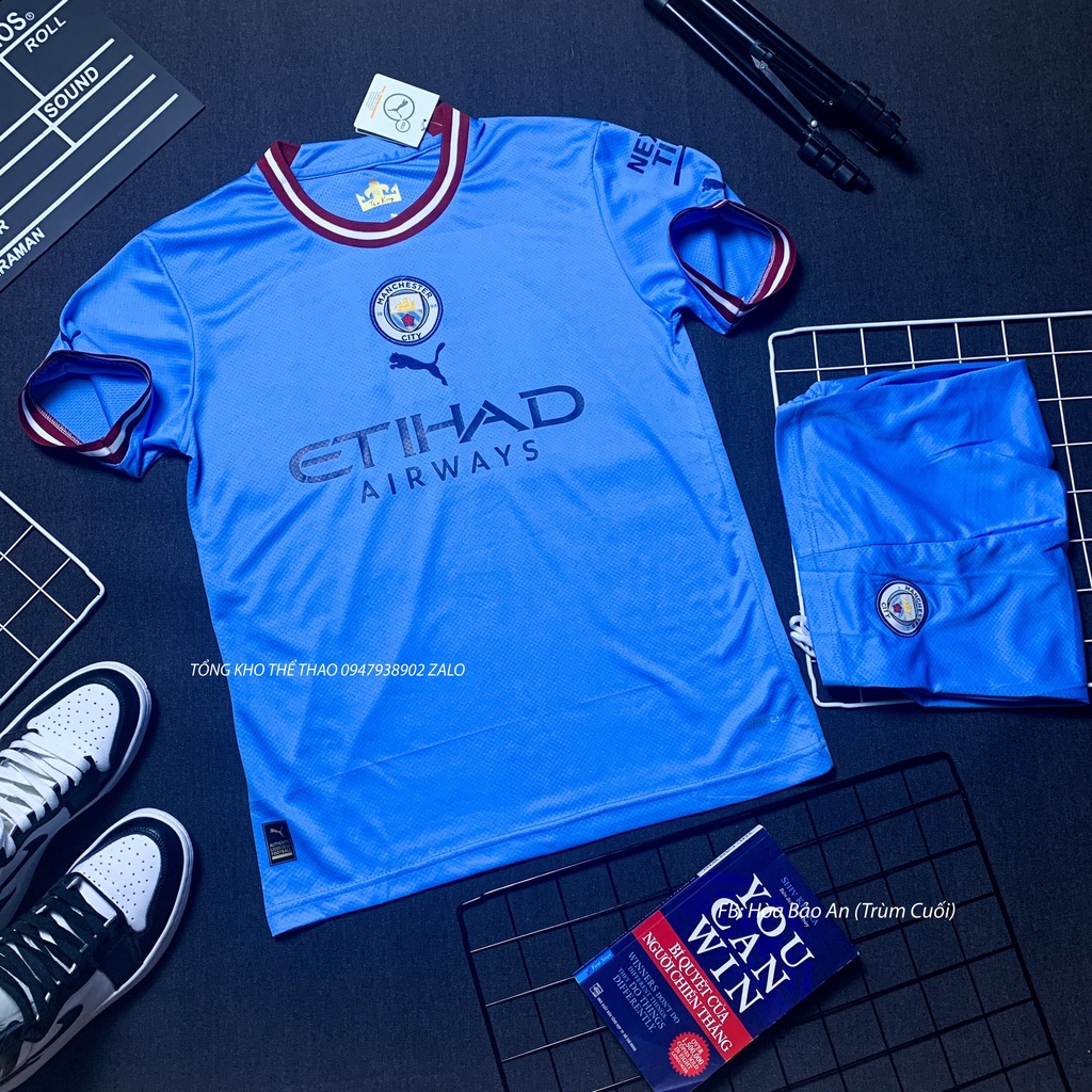 Áo bóng đá đội tuyển Mancity (Manchester City) sân Khách 2022-2023 Màu Xanh Quần Xanh - Vải Gai Thái Chuẩn Áo Thi Đấu