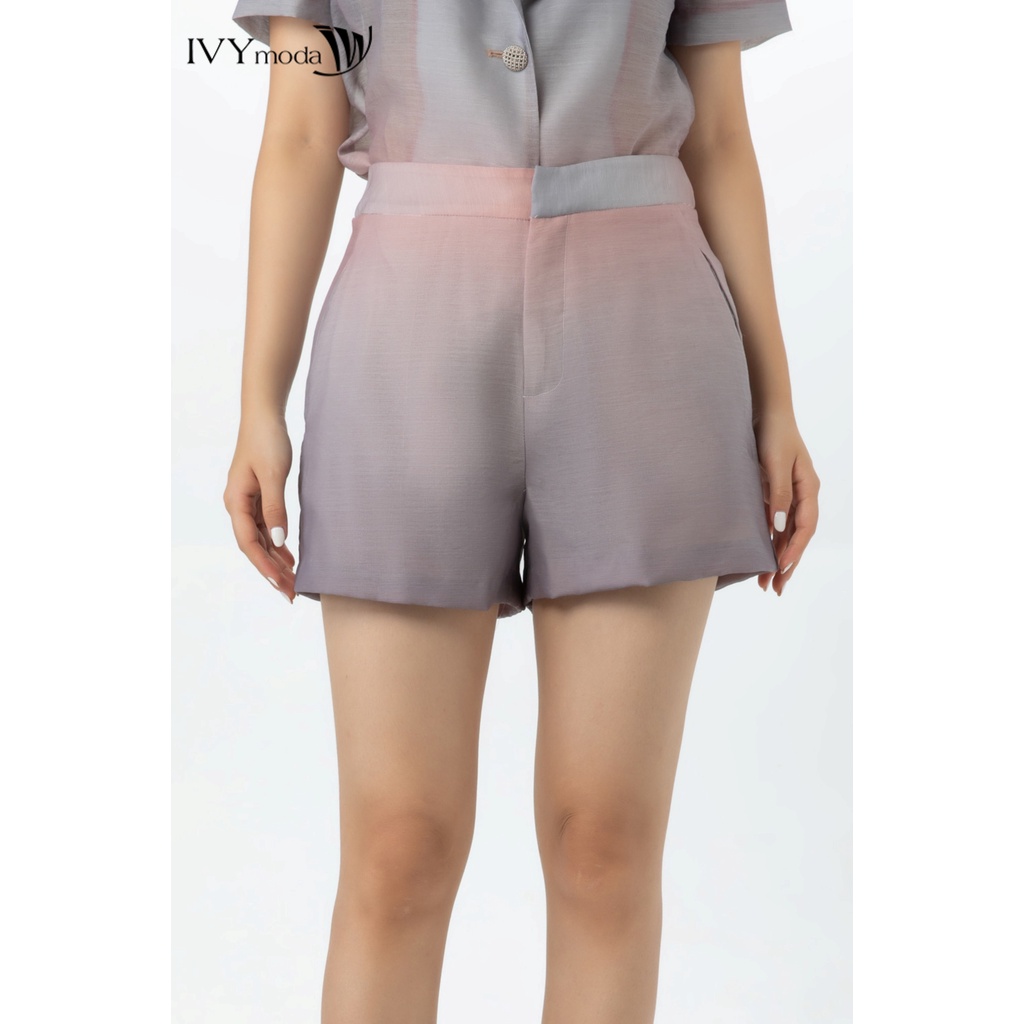 Bộ áo vest dáng ngắn và quần short nữ IVY moda MS 61B9316