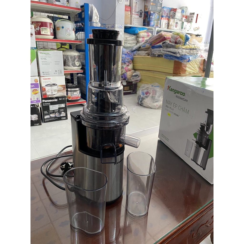 Máy ép chậm Kangaroo KG1B6 - Hàng trưng bày