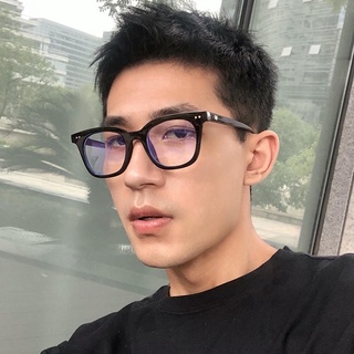 Kính chữ V form vuông, lắp được cận.