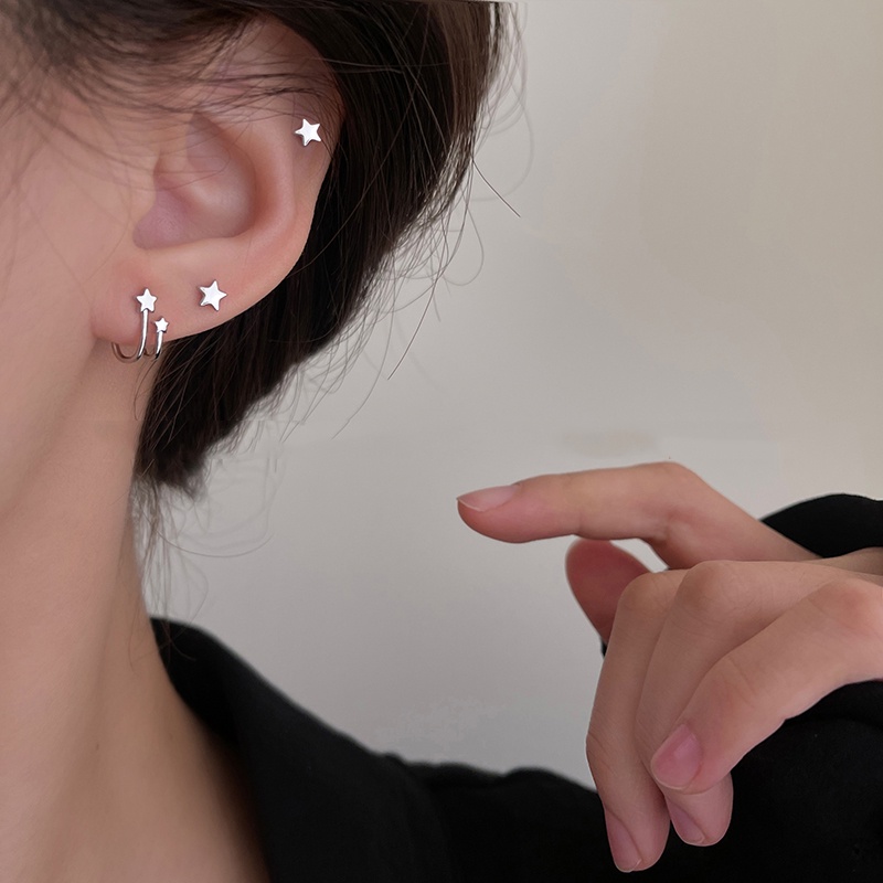 1 Đôi Bông Tai Chữ C Hình Ngôi Sao Màu Bạc Thời Trang Cho Nữ