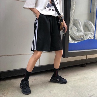 Quần Short 3 Sọc Đen