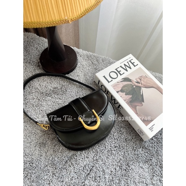 Túi xách móng ngựa size 18cm ảnh thật shop chụp hàng hottrend