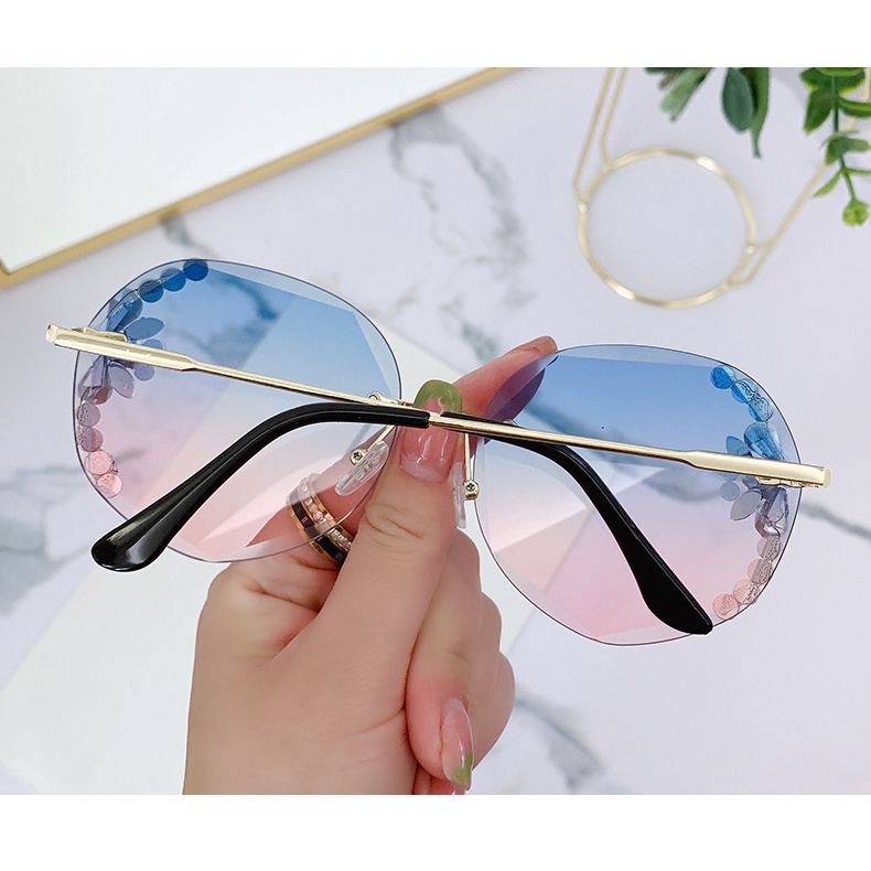 Kính Mát TikTok 2022 Gọng Kim Cương Không Viền Thời Trang Cho Nam Và Nữ