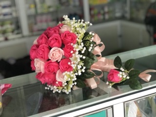 Hoa cưới bằng sáp 250k