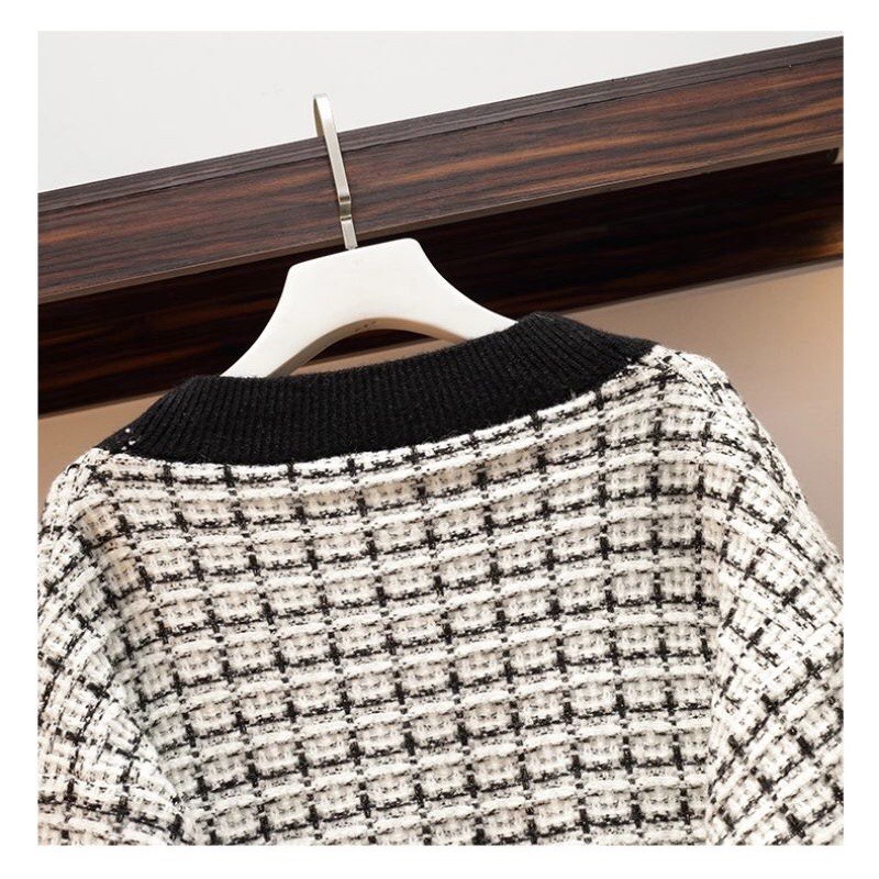 Áo cardigan ziczac gạo viền đen trắng Lucy Outfit thiết kế Áo len nhũ kẻ ô dáng rộng họa tiết Hàn Quốc | BigBuy360 - bigbuy360.vn
