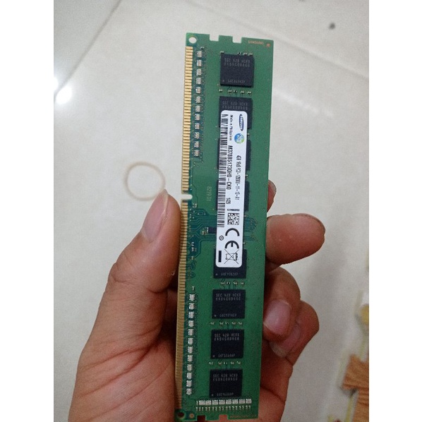 Ram samsung ddr3 - 4gb - buss 1600.Hàng đep như mới
