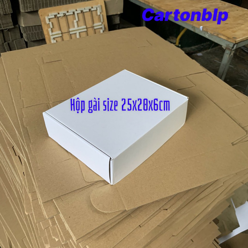 Hộp carton đựng quần áo size 25x20x6 màu trắng bộ 20 hộp