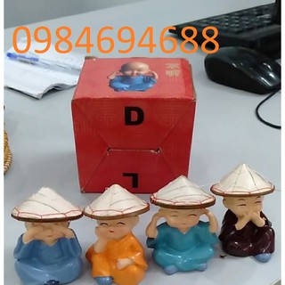 Nón lá nhỏ trang trí tượng chú tiểu