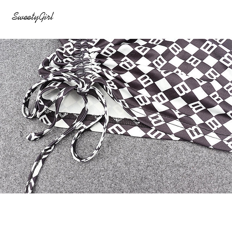 Áo hai dây ôm dáng màu sắc tương phản in chữ dành cho nữ