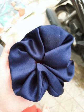 Cột tóc Scrunchies