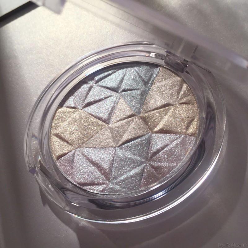 [Hàng mới về] Phấn bắt sáng lâu trôi không thấm nước trang điểm làm da sáng bóng | BigBuy360 - bigbuy360.vn