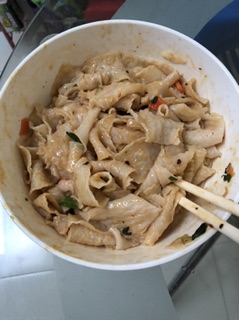 Bánh đa trộn Lương Bì