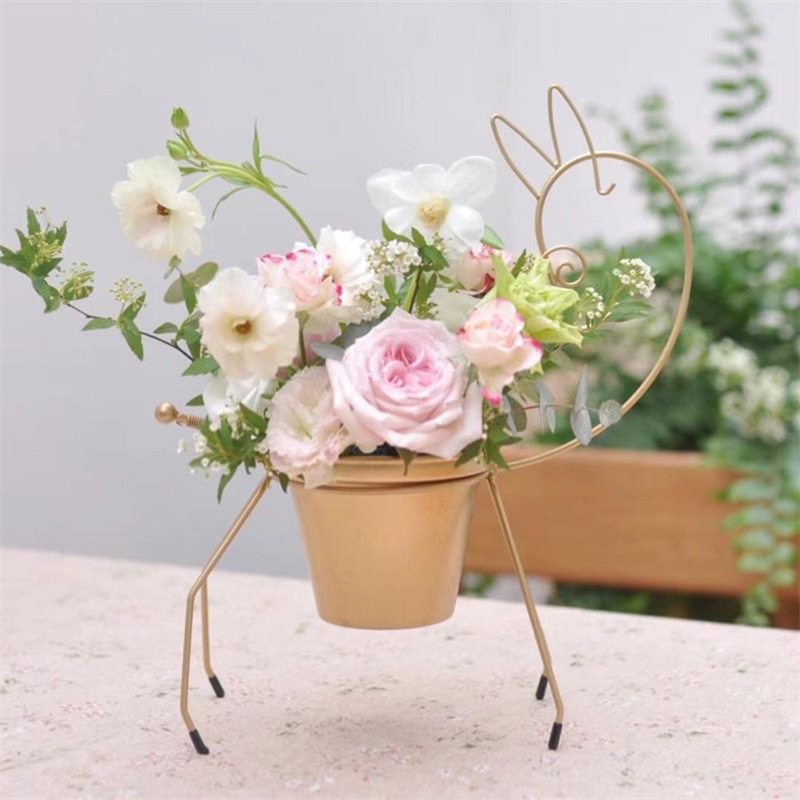 Chậu Hoa Hình Tuần Lộc Để Bàn Trang Trí Giáng Sinh