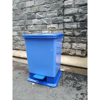 THÙNG RÁC NHỰA CHÂN ĐẠP LỚN
