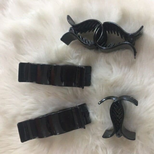 Sỉ 12 chiếc kẹp 5 răng 2 màu  37k