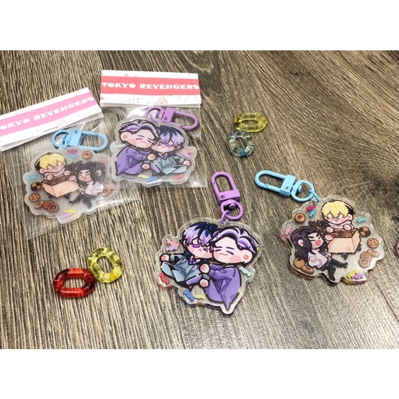 Móc khoá cầu vồng Tokyo revengers