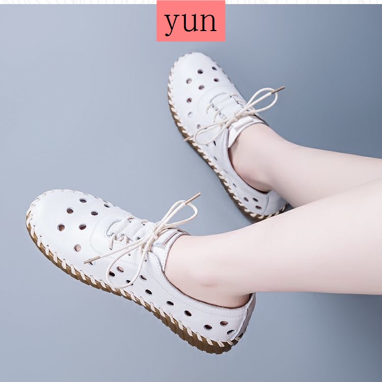 Giày Sandal Da Mềm Đế Bằng Đục Lỗ Thời Trang Mùa Hè 2021 Cho Nữ