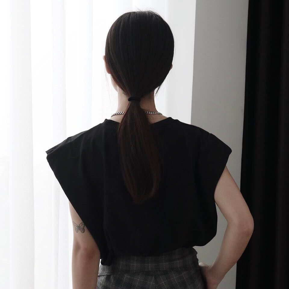 Áo sát nách nữ độn vai Shoulder Pad Tee 25 STUDIO