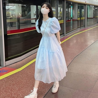 Đầm dáng dài tay phồng màu xanh nhạt