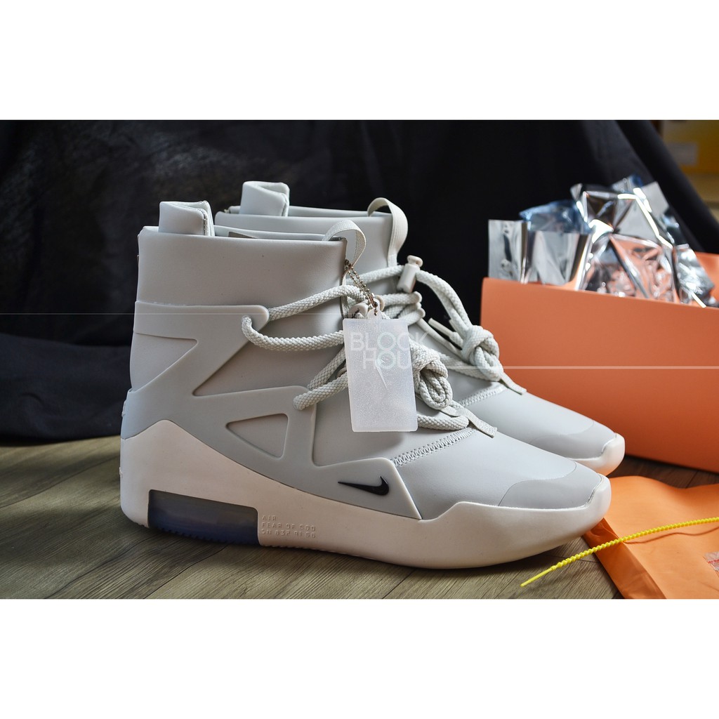 [The Blockhouse] GIÀY N AIR x FEAR OF GOD 1 LIGHT BONE 1:1 (nai ki FOG trắng xám bản 1:1 full phụ kiện) | BigBuy360 - bigbuy360.vn
