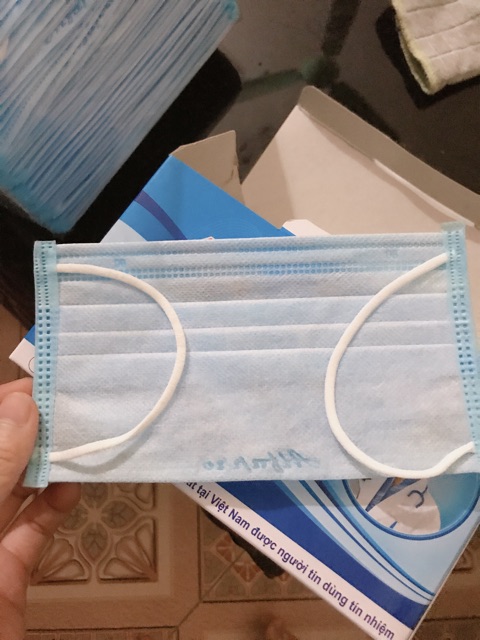 Khẩu trang y tế 4 lớp