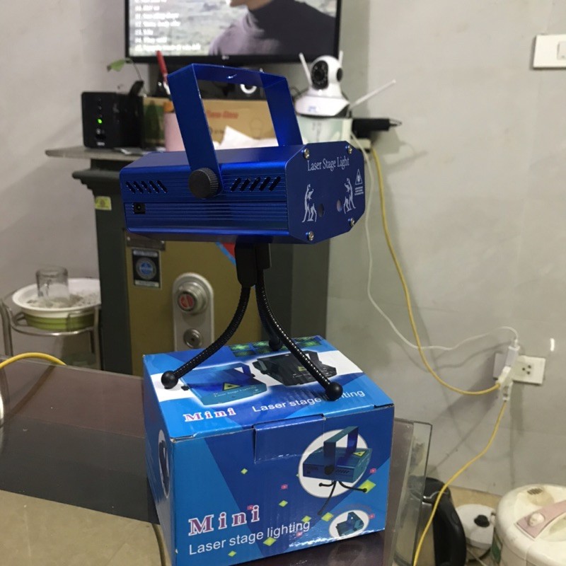 Đèn lazer mini sân khấu vũ trường karaoke cảm ứng theo nhạc