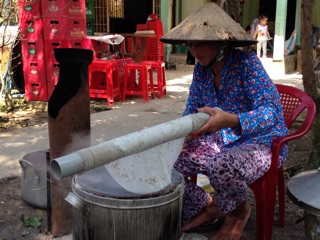 Bánh tráng dừa nướng