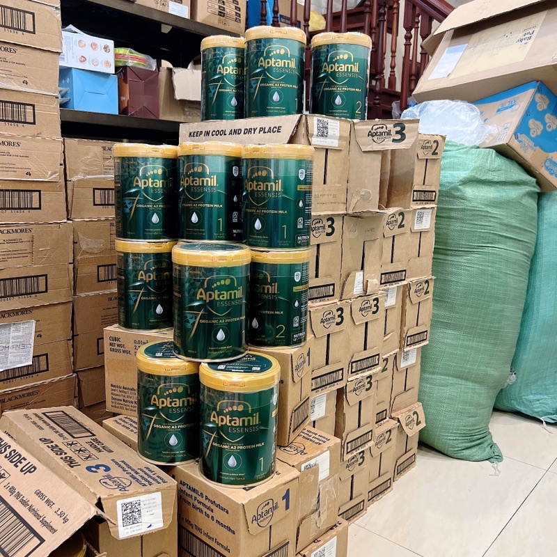 Sữa Bột Aptamil Essensis Organic A2 Nội Địa Úc Hộp 900g Đủ Số Cho Bé