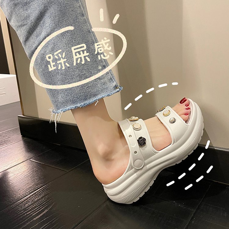 Dép Sandal Đi Biển Đế Dày Thời Trang Dành Cho Nữ tx674