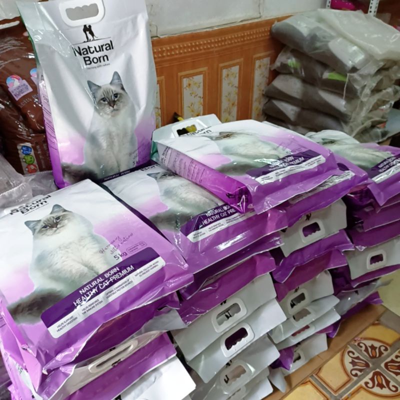 Hạt Natural Born cho mèo thơm ngon tiết kiệm, giúp mèo nhanh béo khỏe Gói 1kg