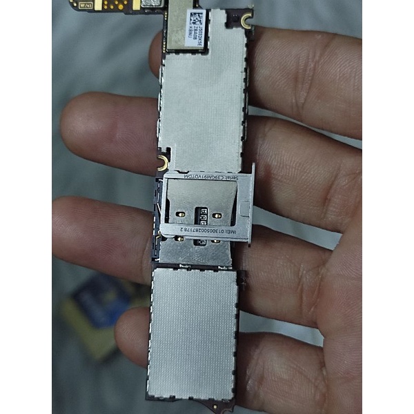 Main điện thoại iPhone 4s 32g trùng imei icloud