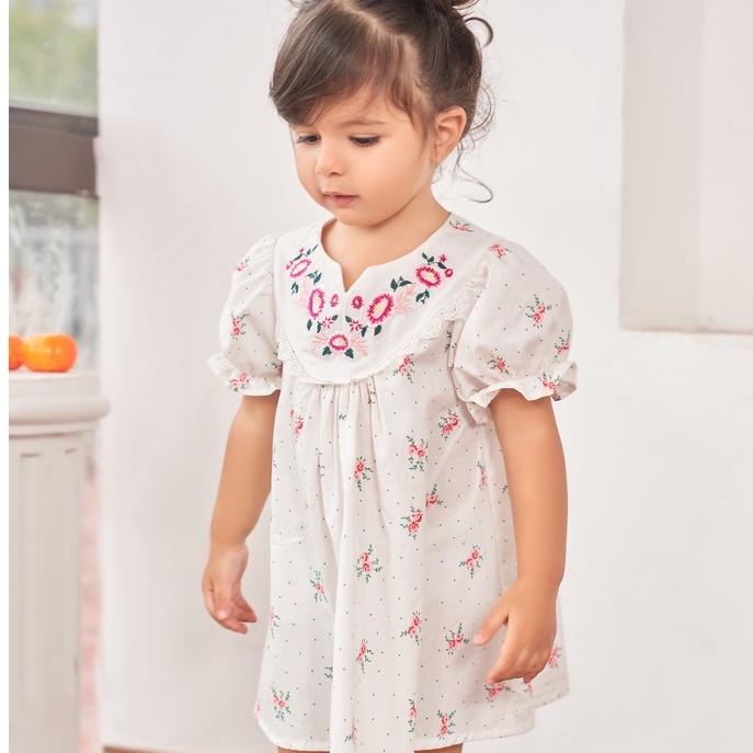 [deal hot] Váy đầm cho bé gái - Váy hoa hoạ tiết cổ xẻ thêu Zara siêu đẹp size 1-5t