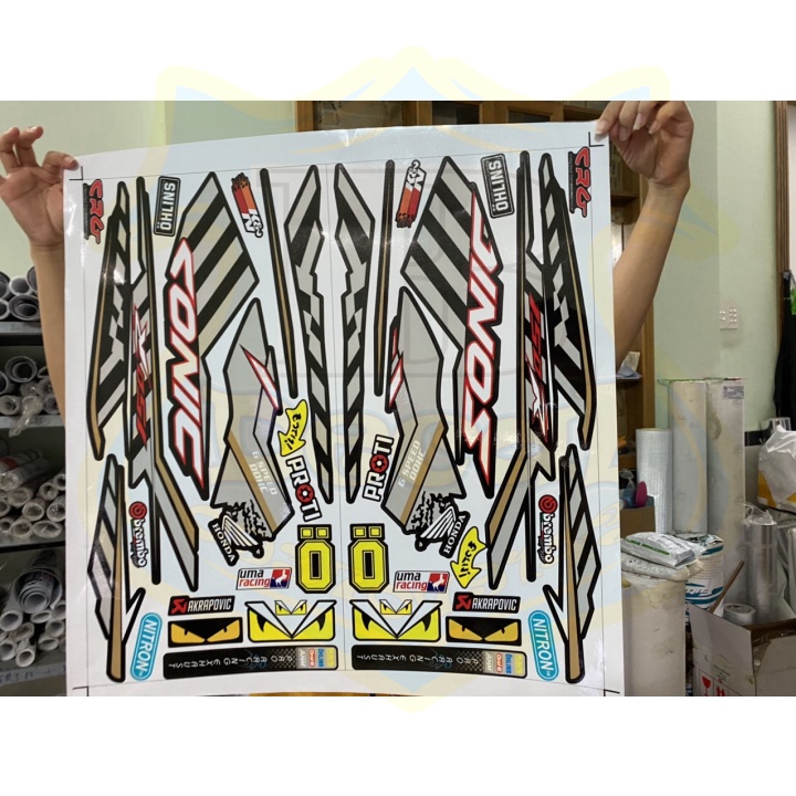 ( Quí khách vui lòng mang ra tiệm cho thợ dán ) Tem sonic 150 đen