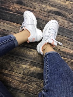 GIÀY FILA TRẮNG HỒNG PHẤN(tặng móc khoá)