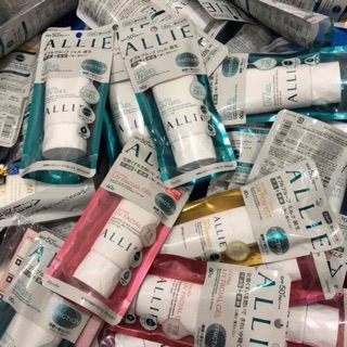 Kem chống nắng allie extra uv gel