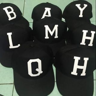 Nón in chữ cái theo yêu cầu