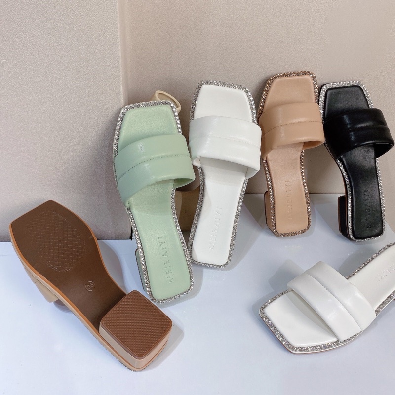 GUỐC QUAI NGANG VIỀN ĐÁ