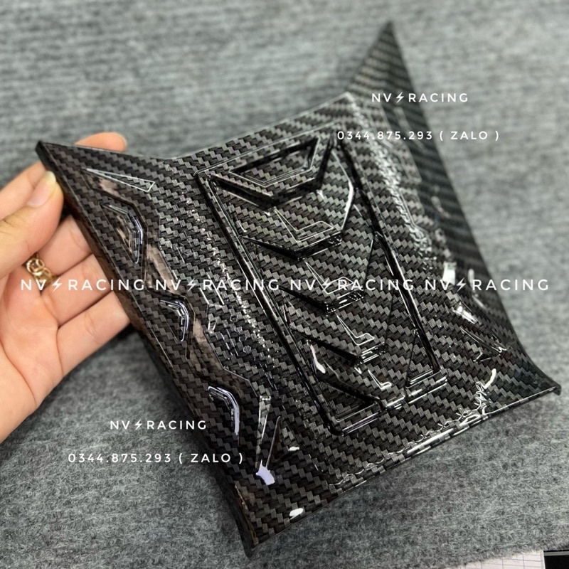 Ốp nắp xăng Air Blade 2020 - 2022 phũ Carbon cao cấp