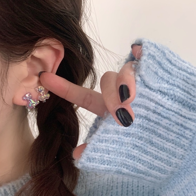 Đôi khuyên tai hình gấu mini bằng acrylic màu kẹo thời trang dễ thương cho nữ