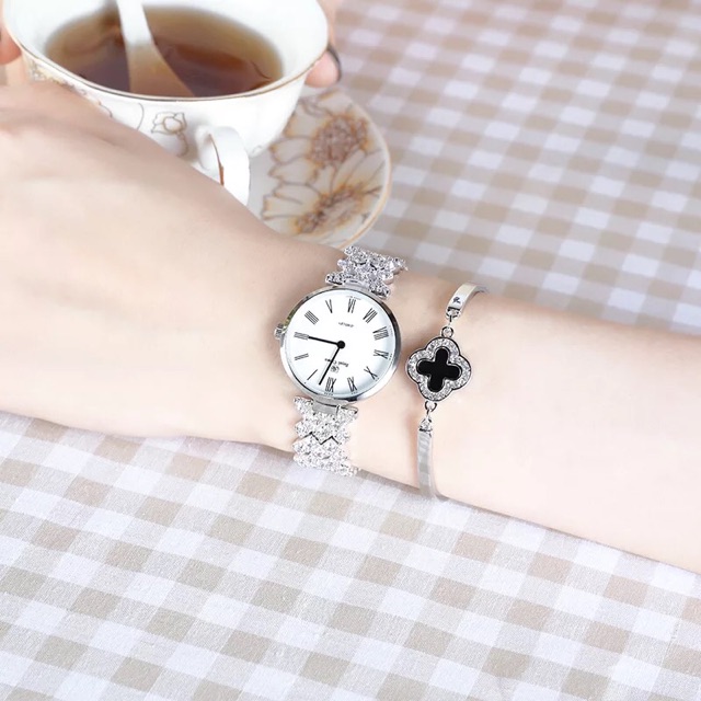 Đồng Hồ Nữ Chính Hãng Royal Crown 2601J-RG-BD (dây đá vỏ vàng hồng mặt đen)