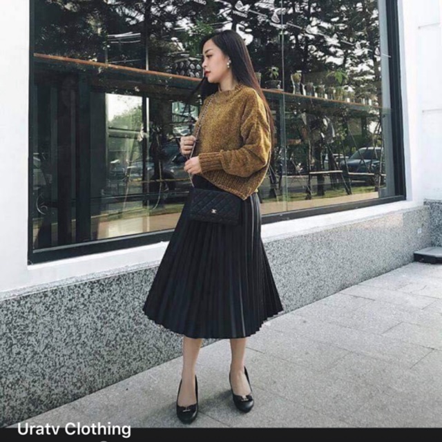 Chân váy đen uratv size S mới 99%