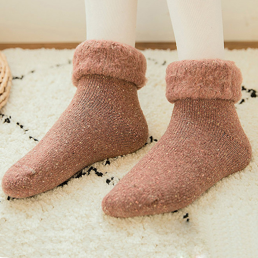 Đôi vớ len dày giữ ấm chất lượng cao cho nữ