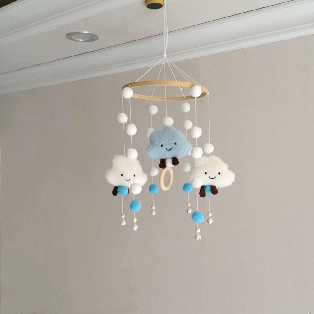 Chuông Gió Hình Đám Mây Bằng Vải Nỉ Dễ Thương Sáng Tạo Treo Trang Trí Nôi / Nhà Trẻ