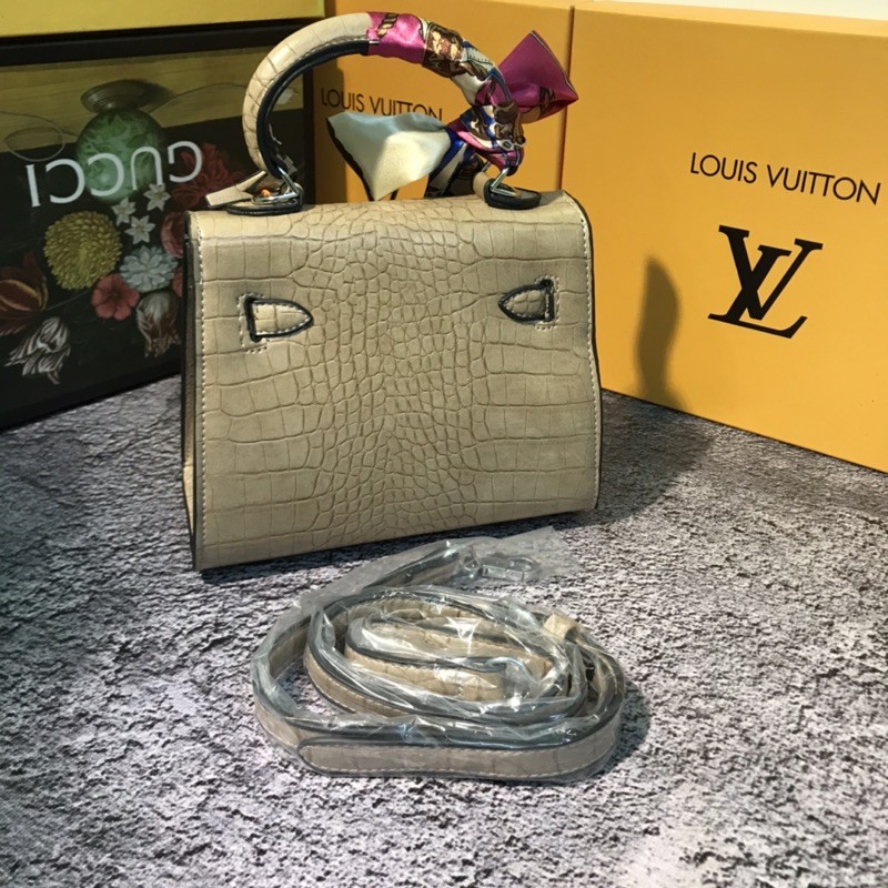 Túi xách hm da rắn size 22 đeo chéo thời trang cao cấp <Freeship 50k>