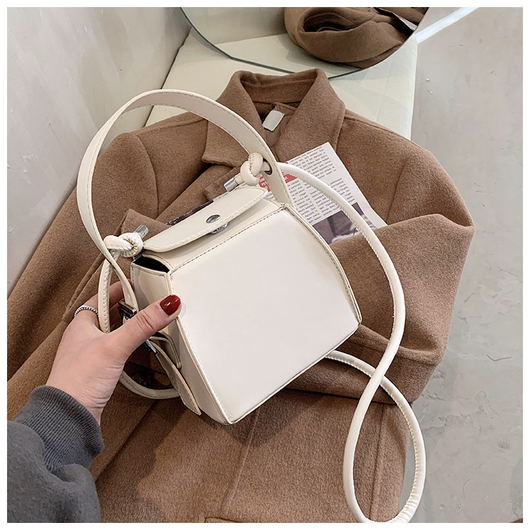 Túi xách kiểu dáng thời trang phong cách Nhật Bản cho nữ 2023