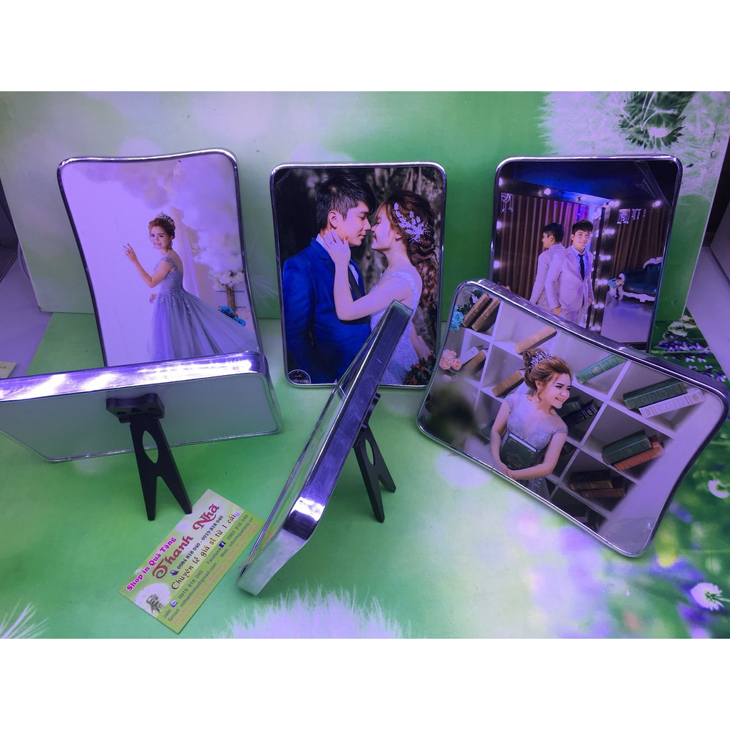 in ảnh ép mica để bàn