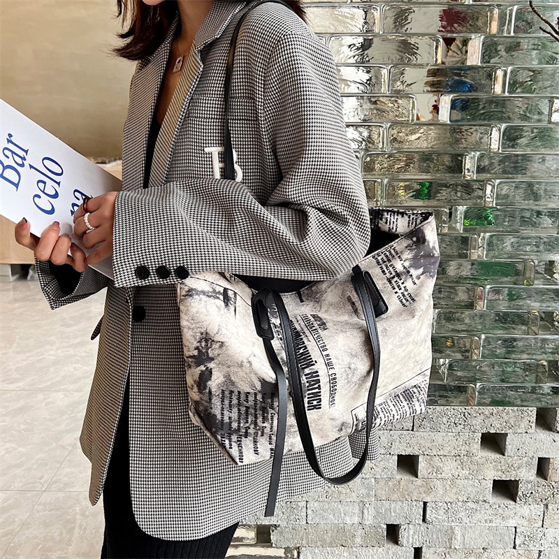 Túi Xách Tay Nữ Kiểu Dáng Retro Thời Trang Cá Tính